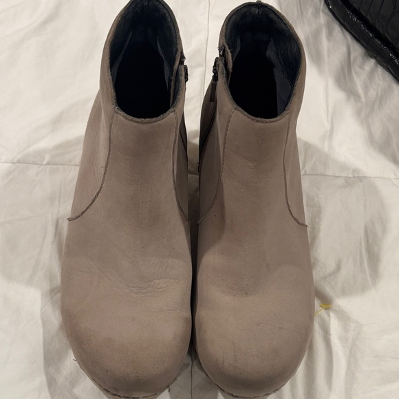 Dansko Women's Beige Ankle Booties - Picture 1 of 9